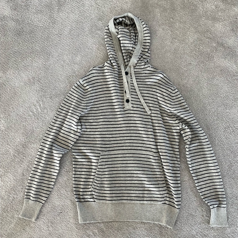COPY - NEW American Eagle Striped Hoodie W/ Buttons